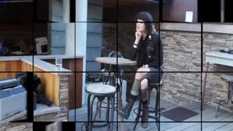 Coffee Shop lady-man