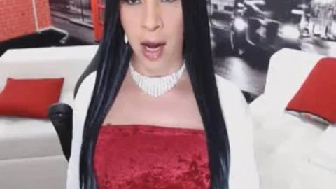 humongous 10-Pounder shemale gets cute Wants To cum