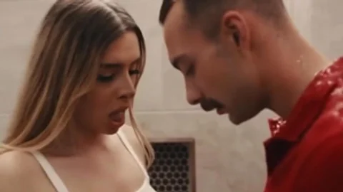 gigantic tits lady-man Ivory Mayhem raw ass In The baths