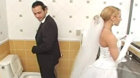 Milena hammers In The bathroom