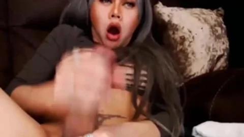 Trans beauty With gigantic knobs Enjoys Her Masturbation