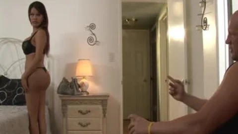 Carmen Moore cant Keep Getting It That unfathomable