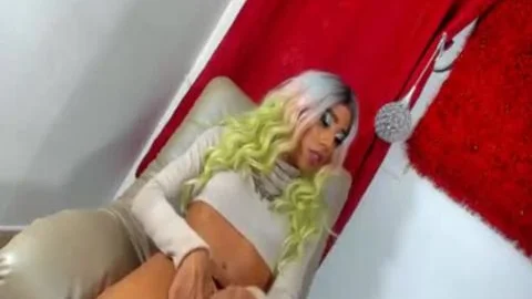 Monster rod lady-man Masturbating | In private