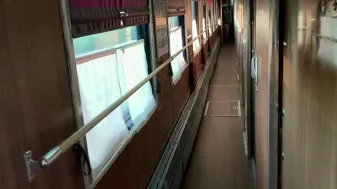 tranny hammered Girlfriend In The train whilst No One Sees