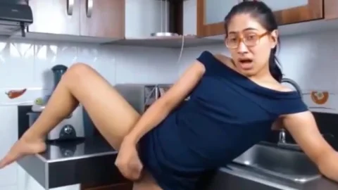 horny latin chick shelady Monstercock Cumming cam