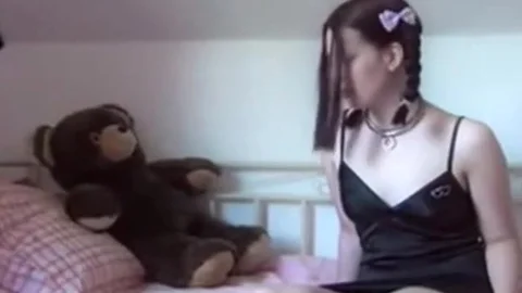 H0t T33n F3mal3 R0l3play