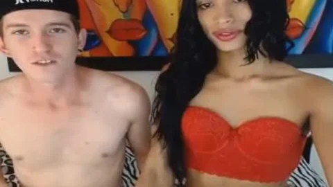 couple shemale engulfing 10-Pounder On cam