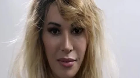 Ts Jessica Tries engulfing men penis