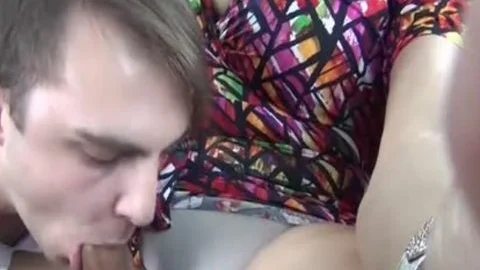 Ts babe Takes Car Sex